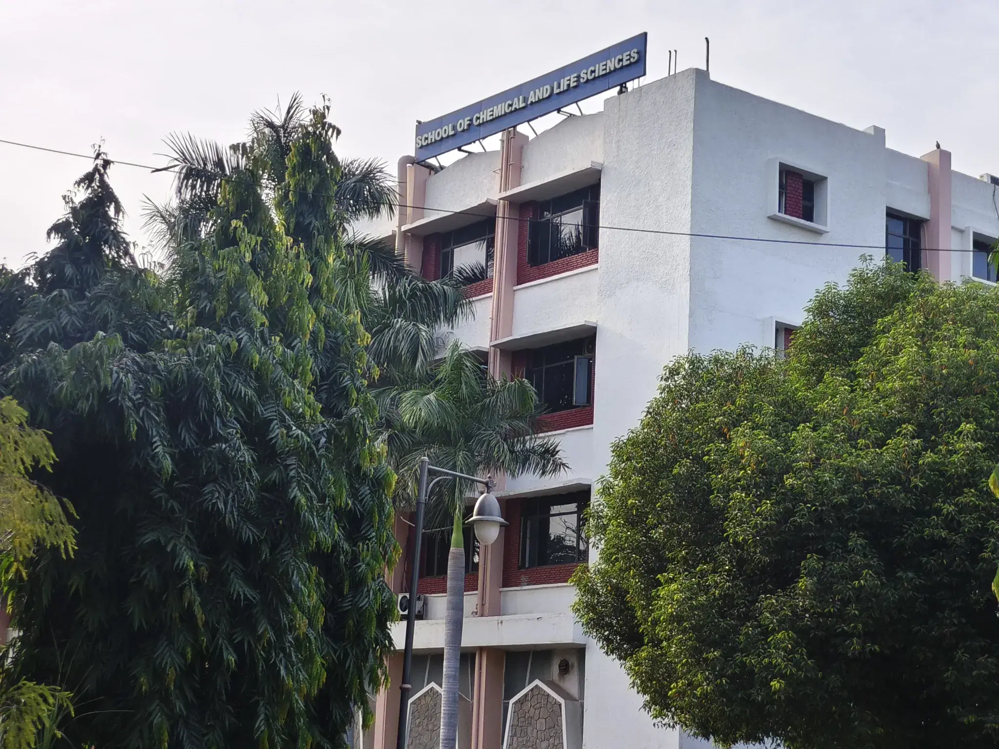 Jamia Hamdard University Delhi Chemical and Life Science Block photo 1